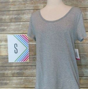 LuLaRoe S Classic tee